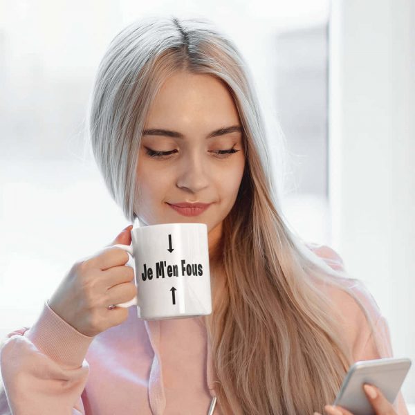 Je M'en Fous Mug